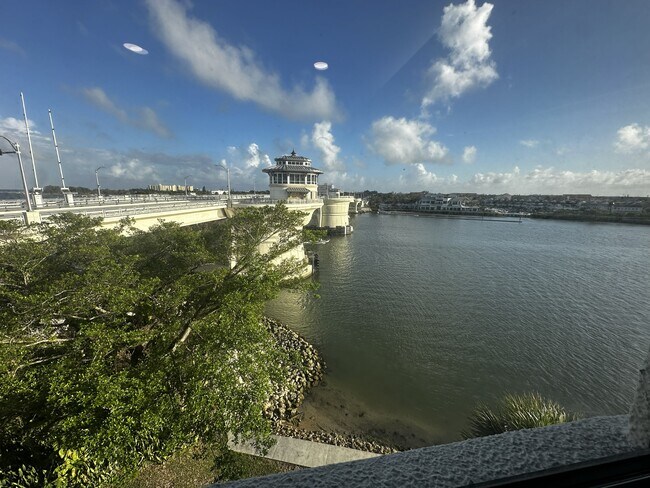 Foto del edificio - 1748 Jupiter Cove Dr