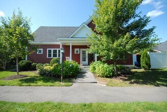 Building Photo - 19 Brigham Farm Ln