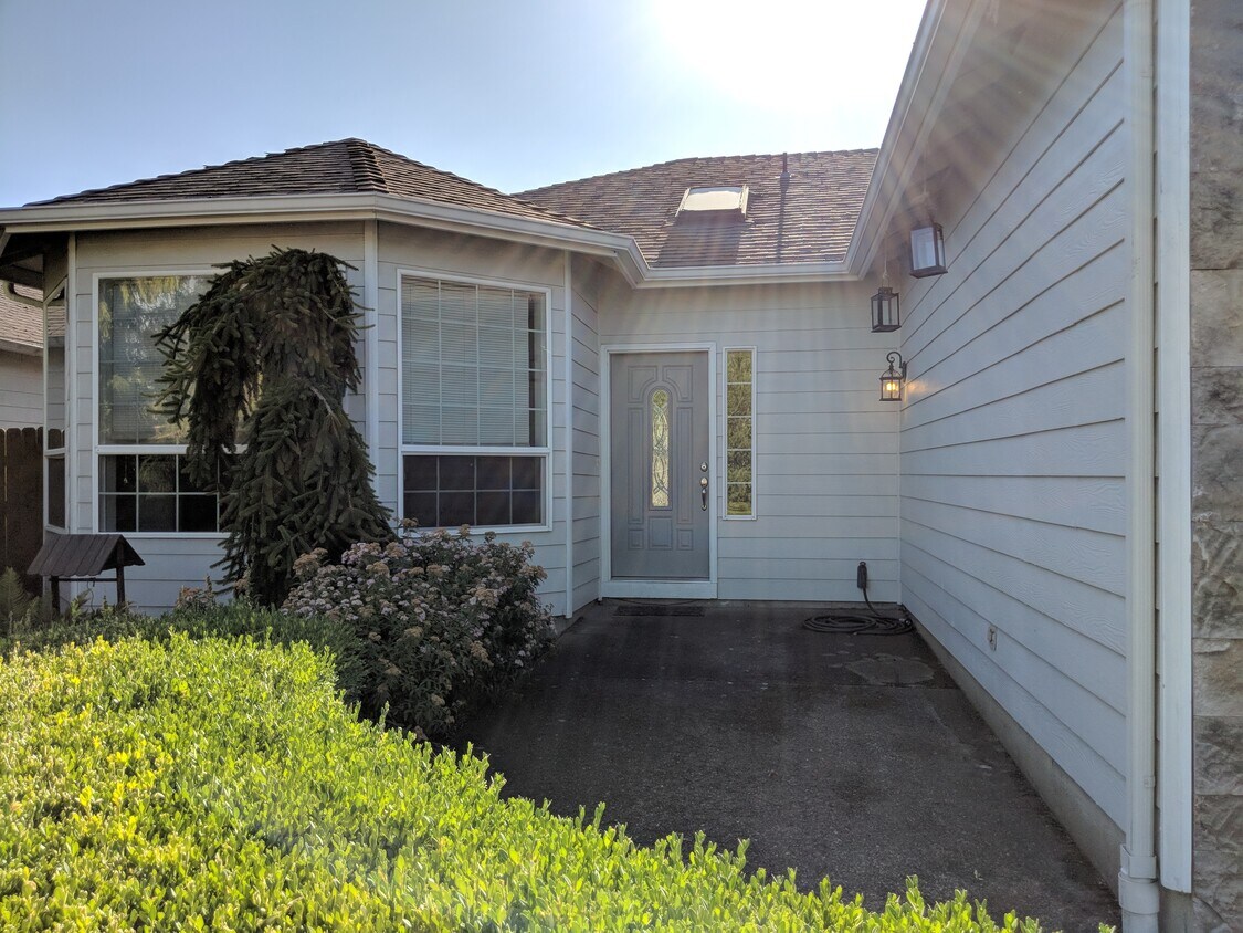 Foto del edificio - 4913 49th Ave NE