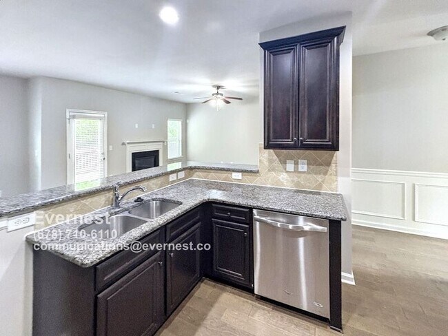 Foto del edificio - 144 Charolais Dr