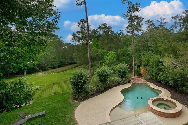 Foto del edificio - 34 Marquise Oaks Pl