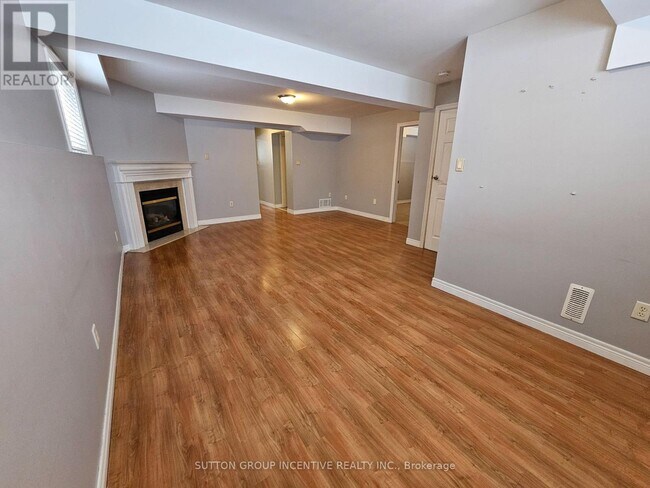 Photo du bâtiment - 8 Heritage Ct