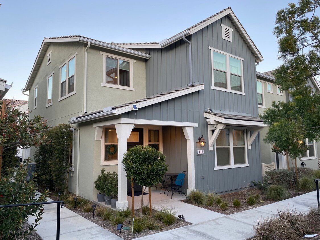 2 Townhouses for Rent in Corona, CA Westside Rentals