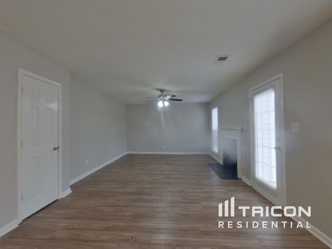 Building Photo - 7114 Roaming Path Ct