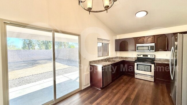 Building Photo - 34575 N Picket Post Dr