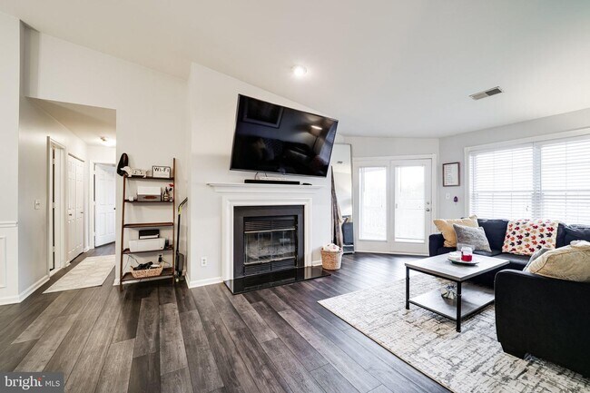 Building Photo - 7510 Ashby Ln
