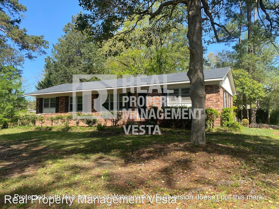 Primary Photo - 3 br, 1.5 bath House - 2925 Southshore Dr