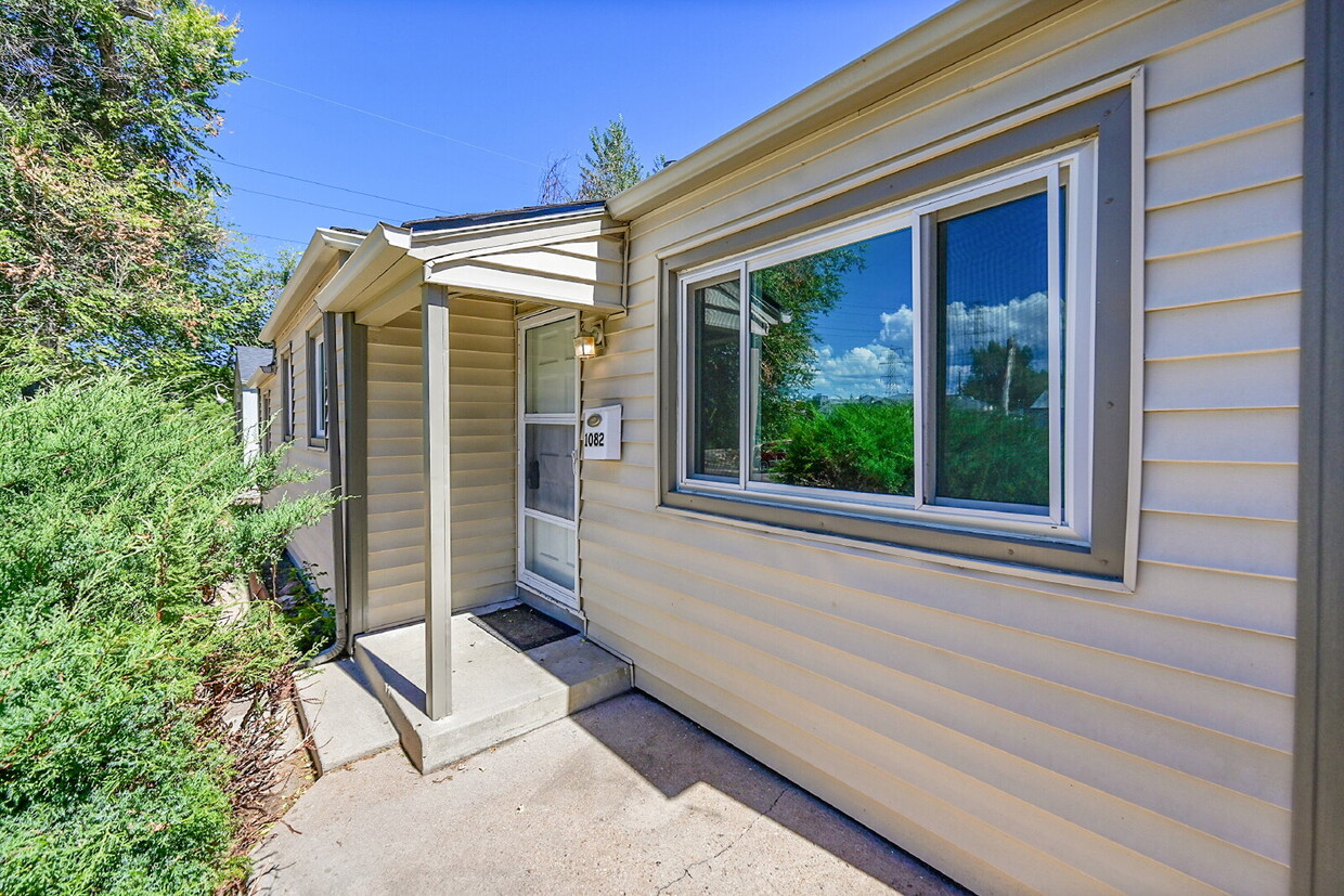 Primary Photo - $2,195.00 - 3 Bedrooms, 1 Bathroom, Single...