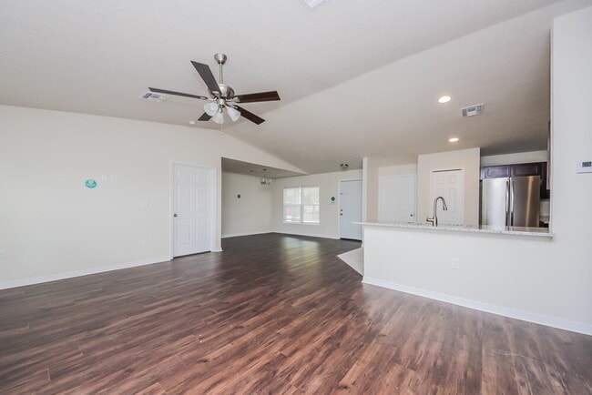 Building Photo - 938 Nancy Ct