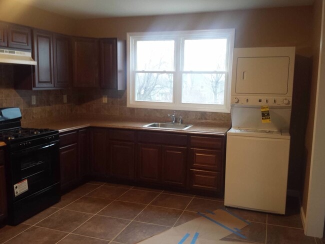 Building Photo - 1609 US-9W