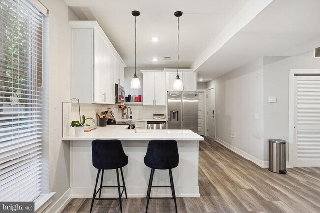 Foto del edificio - 1845 N 19th St