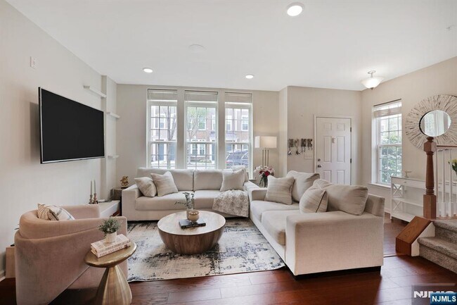 Building Photo - 80 Wesmont Drive