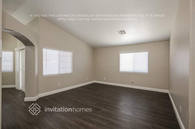 Foto del edificio - 639 Stonehurst Dr