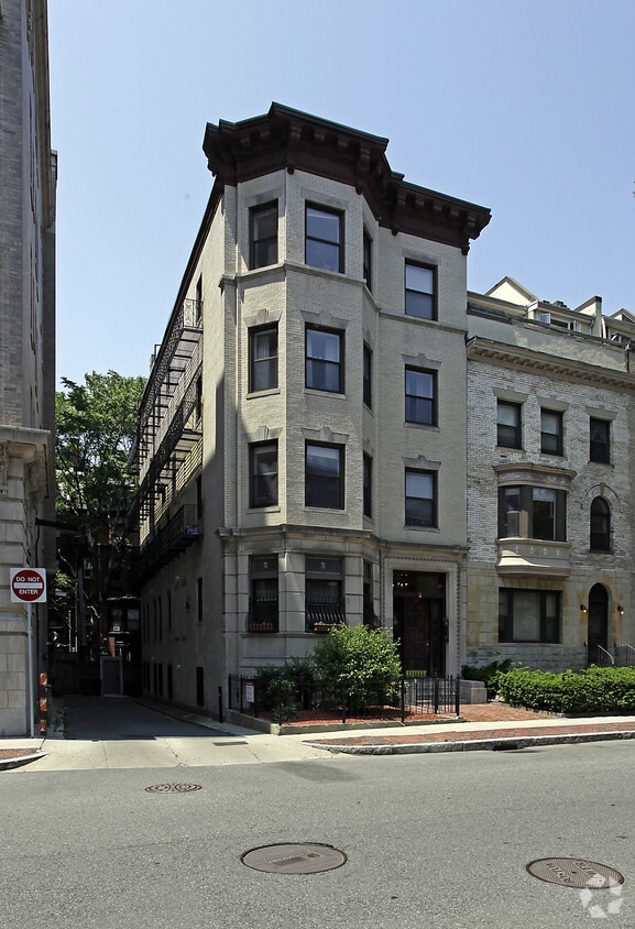 Photo - 65 Hemenway St (Boston, MA)