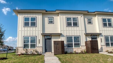 Building Photo - 1626 Lummus Dr