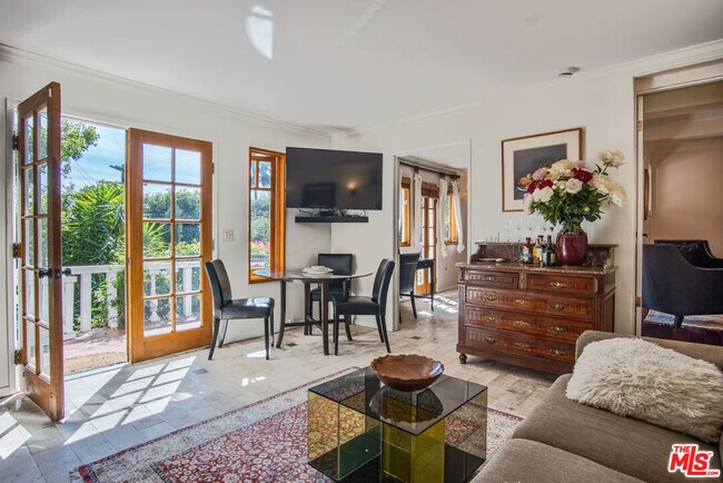 Foto del edificio - 8298 Presson Pl