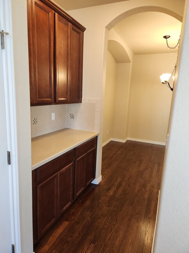 Building Photo - Fantastic Townhome at Kettle  Creek!
