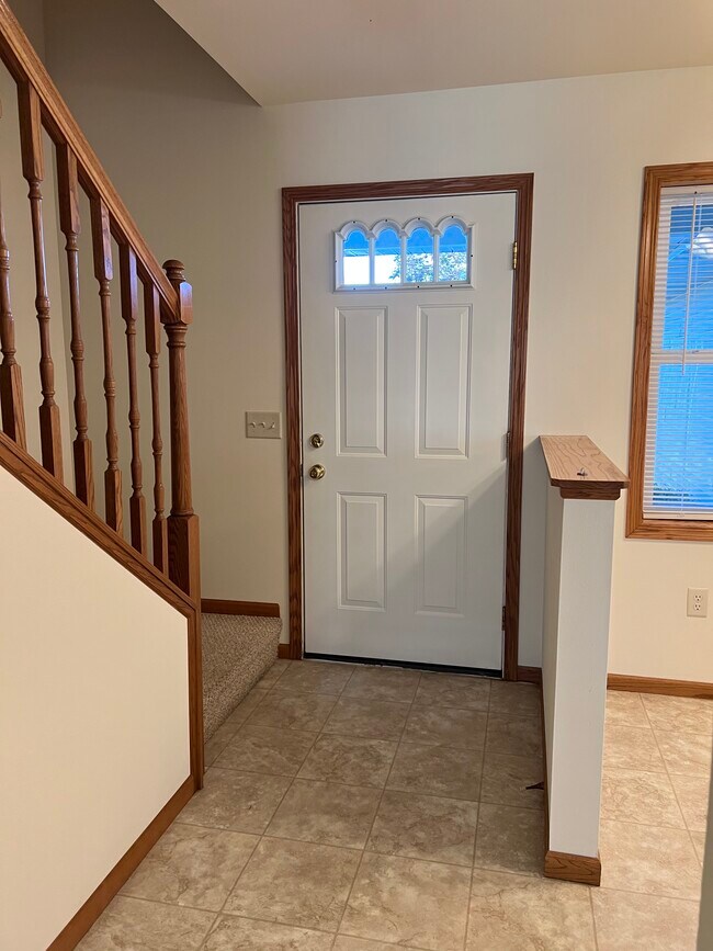 Building Photo - 331 Redruth Dr