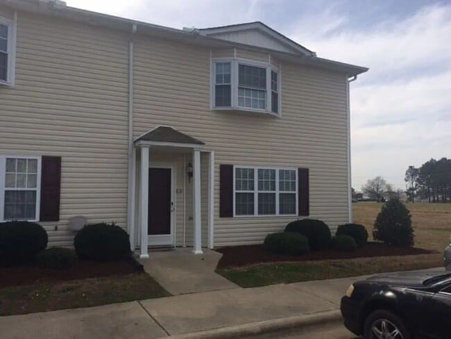 Photo - 2124 Flagstone Court Townhome