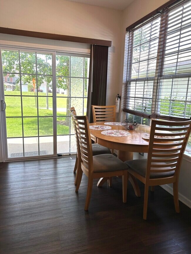 Foto del edificio - 4486 Timber Ridge Ct