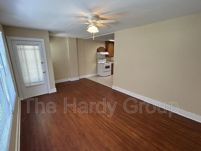 Foto del edificio - 413 3rd Ave NW