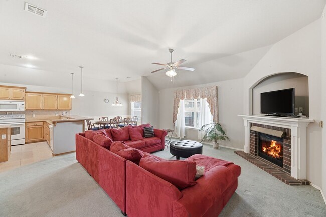 Foto del edificio - Move-in ready 3 Bed, 2.5 Bath, 3 Car, BA Schools