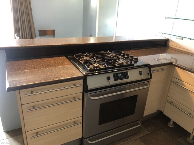 Foto del edificio - 2 br, 2 bath Condo - 1347 North Sedgwick S...
