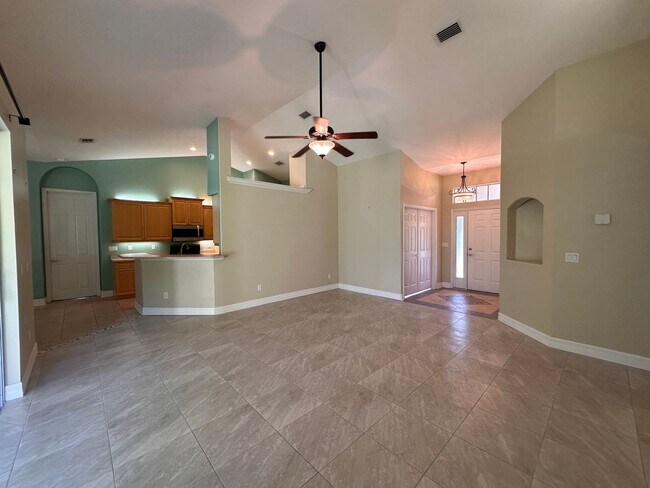 Building Photo - Ormond Lakes Opportunity