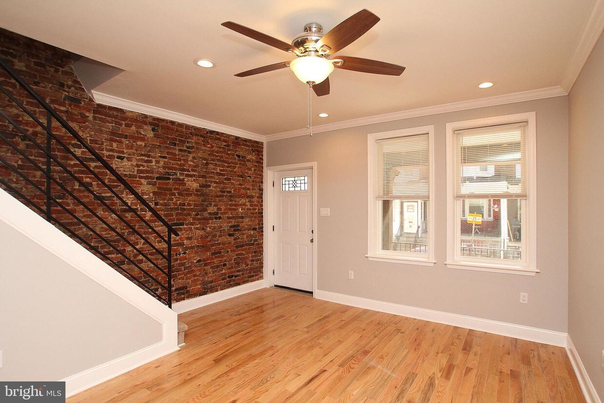 Foto principal - 4323 Reno St