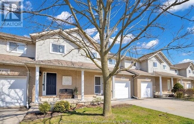 Building Photo - 1408 Mickaila Cres