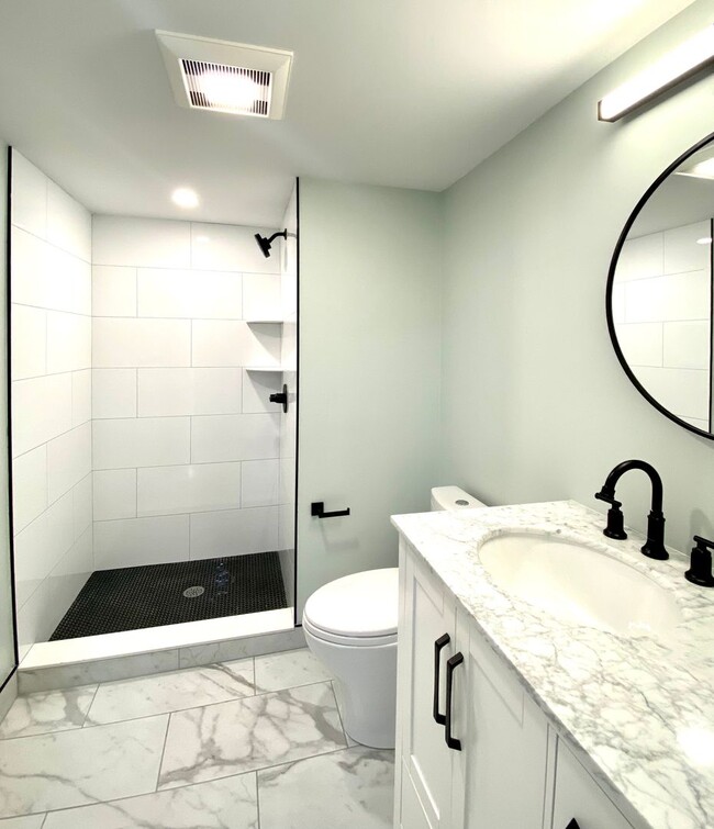 Interior Photo - 3 Walley
