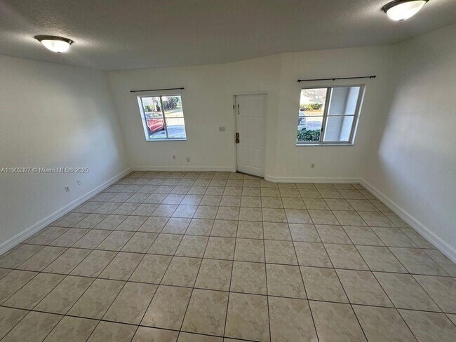 Foto del edificio - 1712 SE 31st Ct