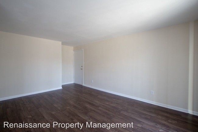 Building Photo - 8633 E 46th St