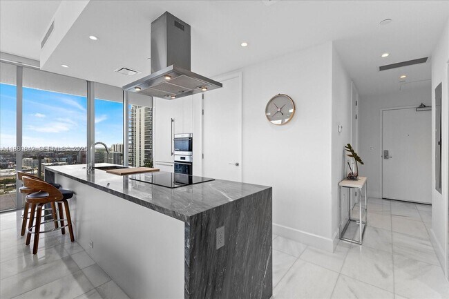 Foto del edificio - 700 NE 26th Terrace