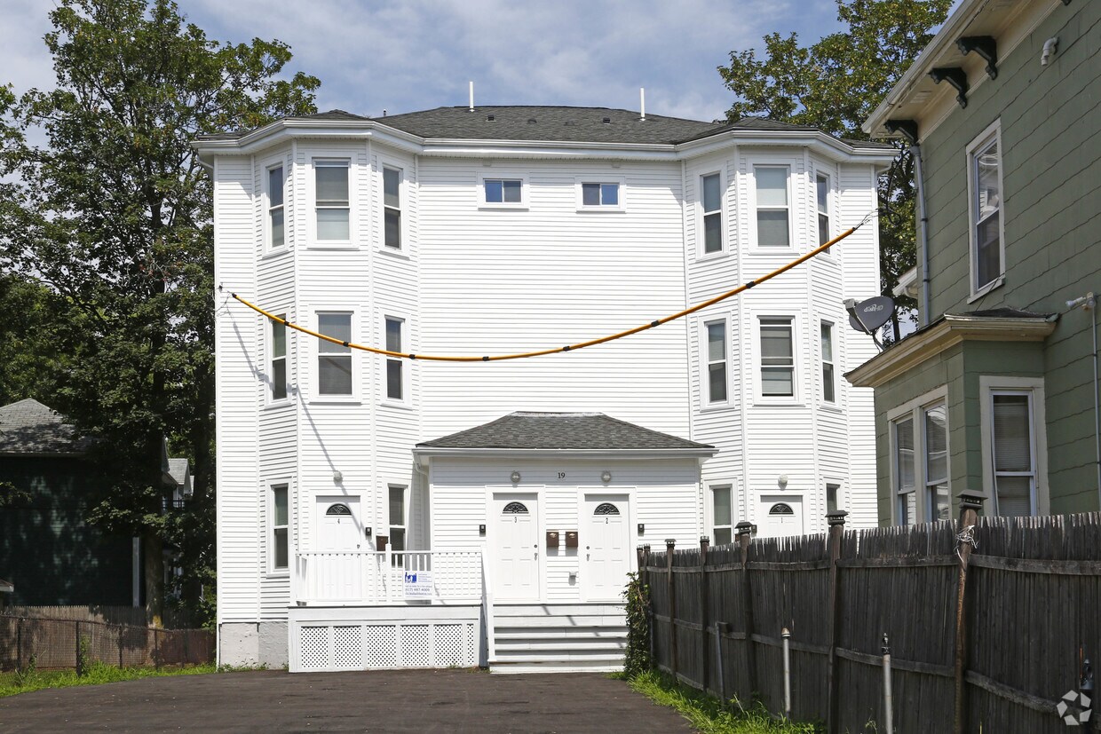 19 Perrin St, Roxbury, MA 02119 Apartments in Roxbury, MA