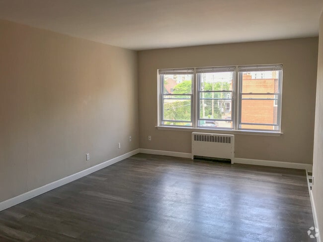 Updated Livingroom - Studio - Prospect Downs