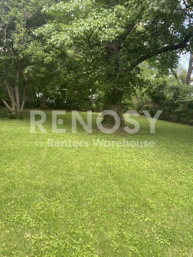 Foto del edificio - 5015 Belmeade Rd