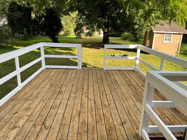 Deck - 5757 Main St