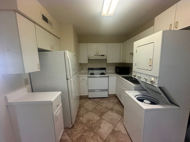 Photo - 928 Bonham Ave Apartment