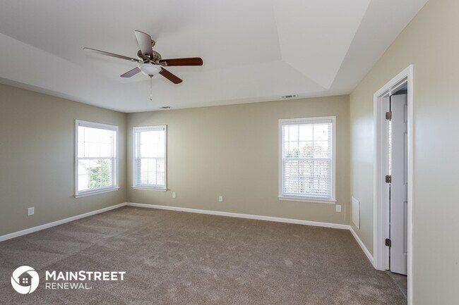 Building Photo - 14835 Havasu St