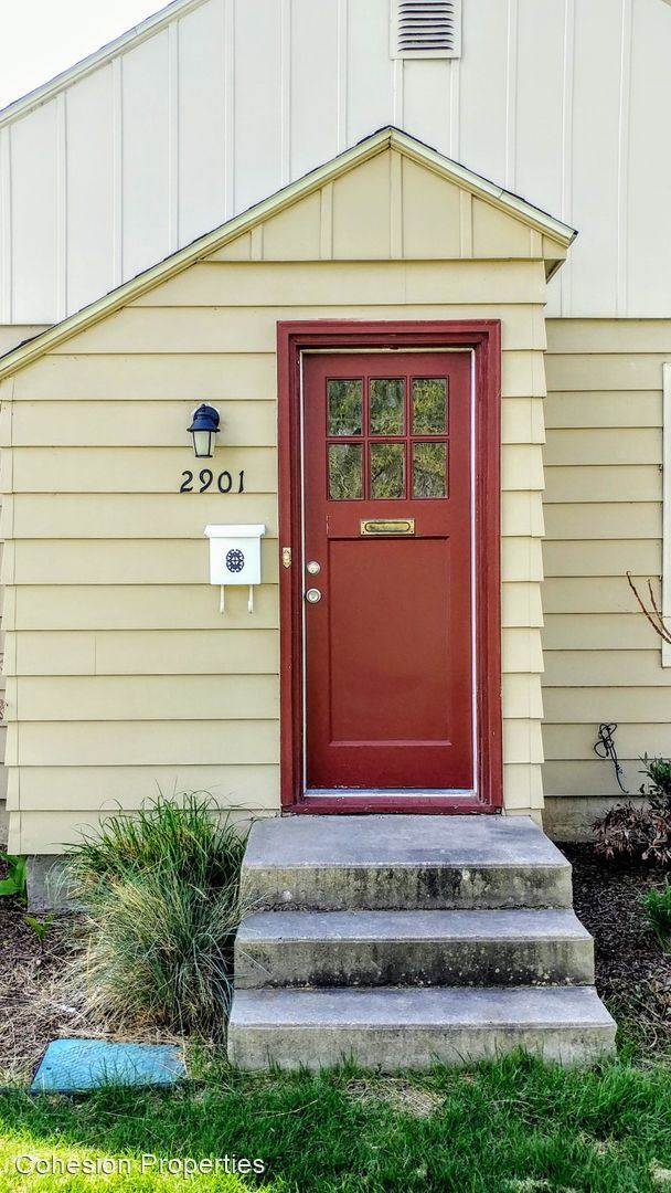 Building Photo - 2 br, 1 bath House - 2901 W Stewart Ave