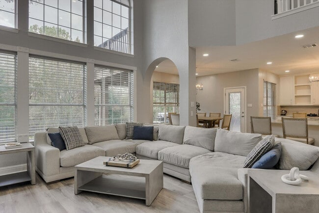 Foto del edificio - 2010 Indian Trail