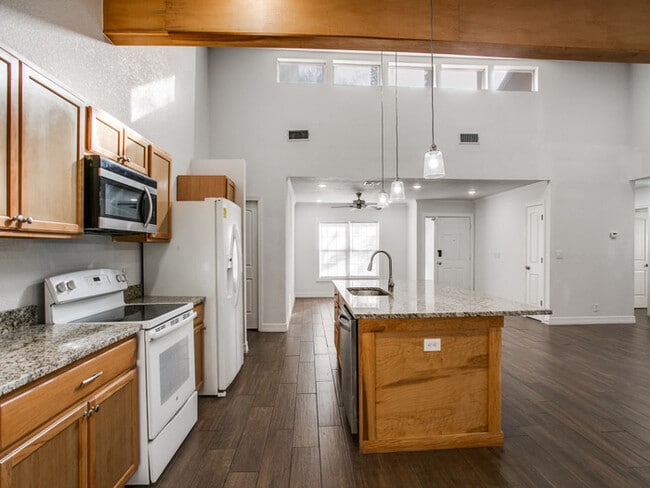 Building Photo - San Antonio, TX - House - $1,745.00 Availa...