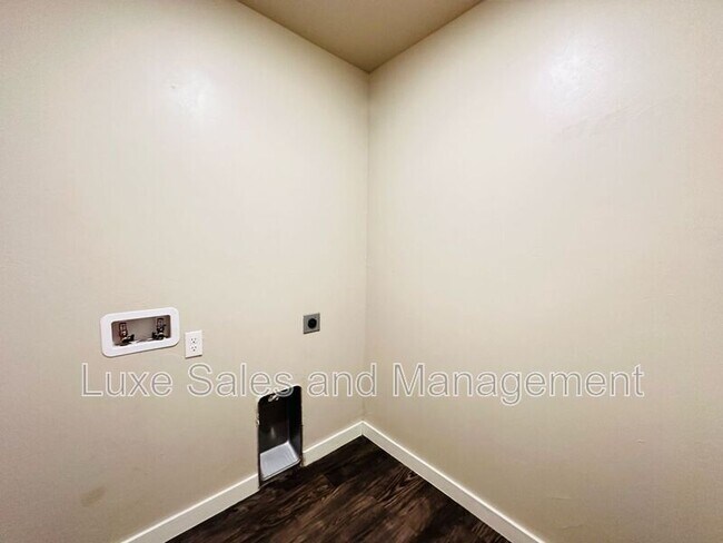 Foto del edificio - 761 SW 13th St