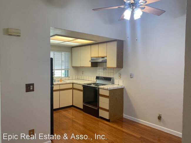 Foto del edificio - 2 br, 2 bath House - 1586 Thorncrest Dr