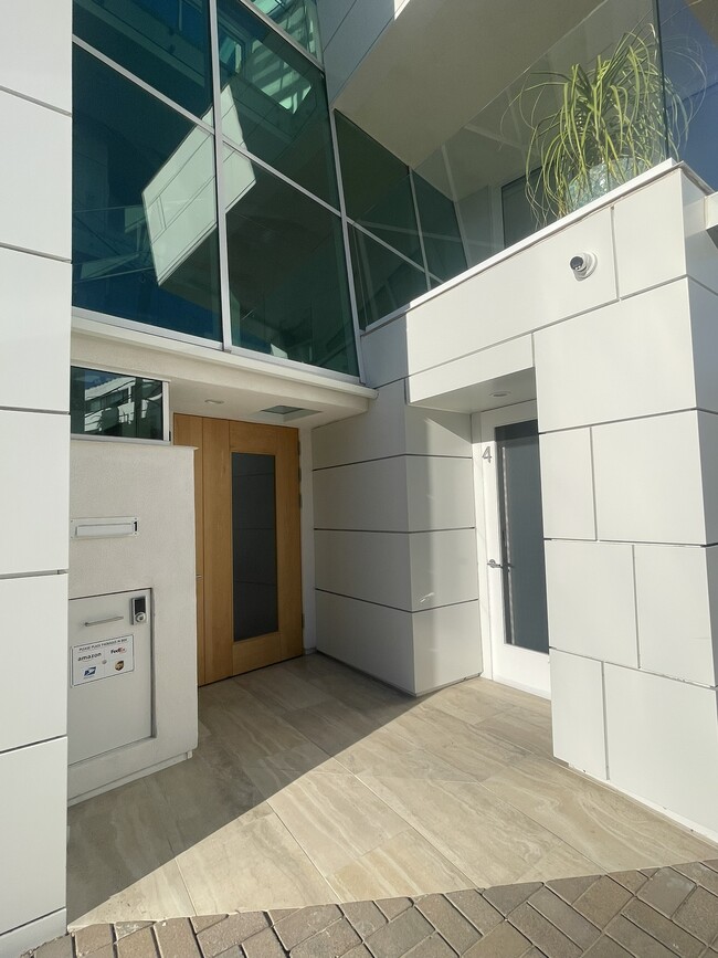 Entrada a la Unidad - 5111 Ocean Front Walk