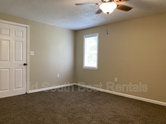 Foto del edificio - 1922 Simpson St