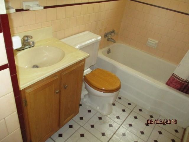 Foto del edificio - 4731 Woodworth St