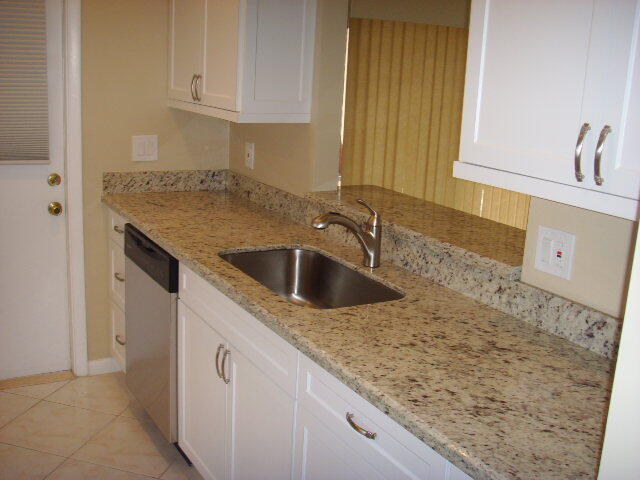 Building Photo - 14874 Wildflower Ln