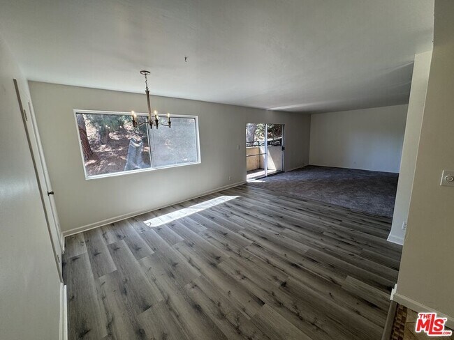 Building Photo - 6700 Hillpark Dr